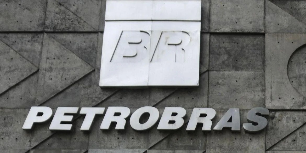 Medida usa referências de mercado, como o custo alternativo do cliente A Petrobras informou nesta terça-feira, 16, que sua Diretoria Executiva aprovou nesta segunda-feira, 15, a estratégia comercial para definição [&hellip;]