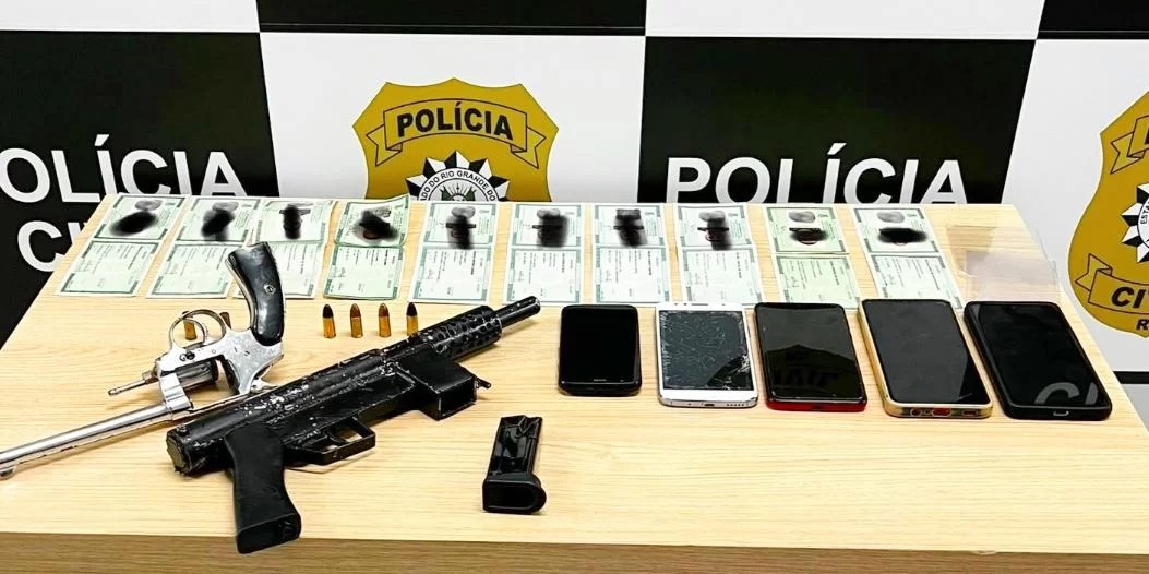 Dois golpistas foram presos na manhã de ontem pela Polícia Civil no bairro Vera Cruz, em Passo Fundo. A ação foi conduzida pelo delegado Norberto Rodrigues. Dez carteiras de identidade falsas, […]