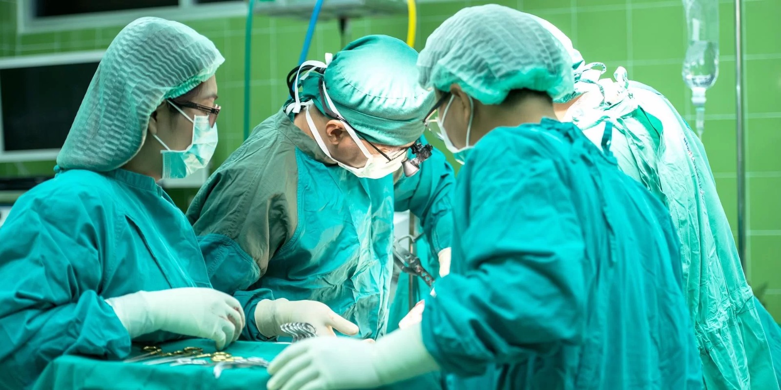 Após dois meses na fila de espera, a pequena Lavínia Cruvinel conseguiu o tão esperado coração, que foi transplantado na quarta-feira (30). A garota, de dez anos, foi diagnosticada com miocardiopatia hipertrófica, aos […]