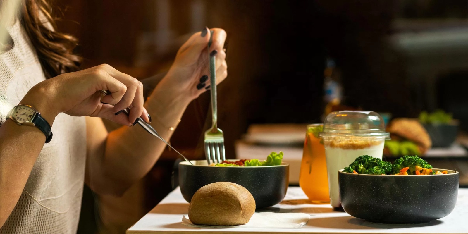 O colesterol alto, também conhecido como hipercolesterolemia, é amplamente associado a doenças cardiovasculares, como ataques cardíacos e derrames. No entanto, seus efeitos nocivos vão muito além do cardíaco e circulatório, [&hellip;]