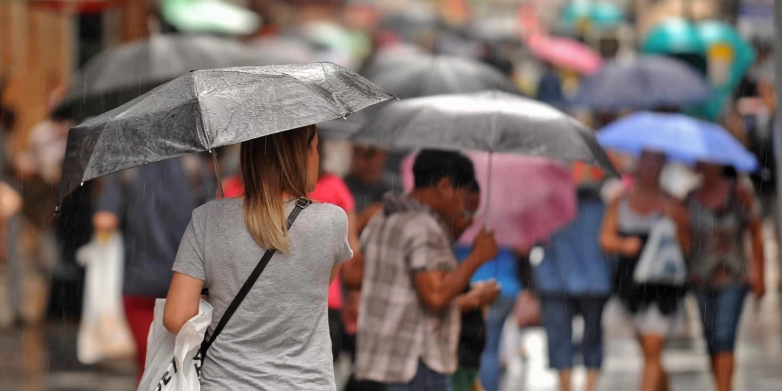 Chuva chega logo cedo no Oeste e Sul; nas demais regiões, ainda faz calor antes de chover A chegada de uma frente fria ao Estado muda o tempo e põe [&hellip;]