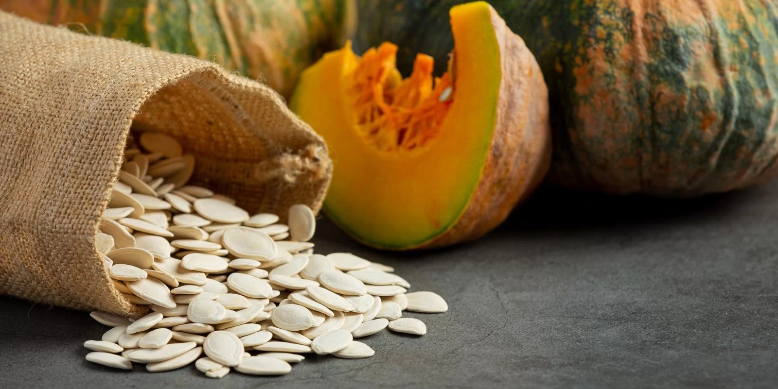 A menopausa, caracterizada pela diminuição da produção hormonal, é um processo natural do corpo feminino que afeta o bem-estar físico e emocional da mulher. De acordo com a Sociedade Brasileira [&hellip;]