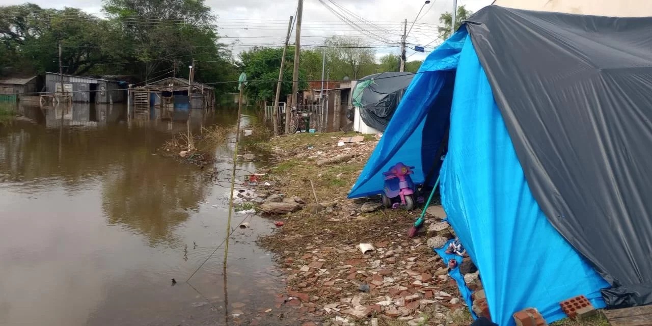 A quarta-feira de chuvas esparsas, algumas localidades nubladas e um frio moderado definem a situação da cheia que se agrava em boa parte da Fronteira-Oeste. No baixo Uruguai, São Borja, [&hellip;]