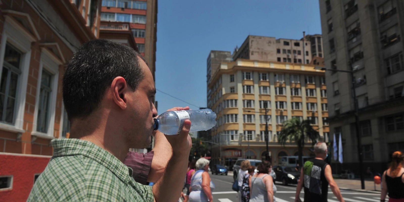 Amanhecer será ameno a agradável na maioria das localidades, mas temperatura deve subir rapidamente pela manhã Os gaúchos terão outro dia de tempo ensolarado nesta terça-feira, 7. Assim como ontem, [&hellip;]