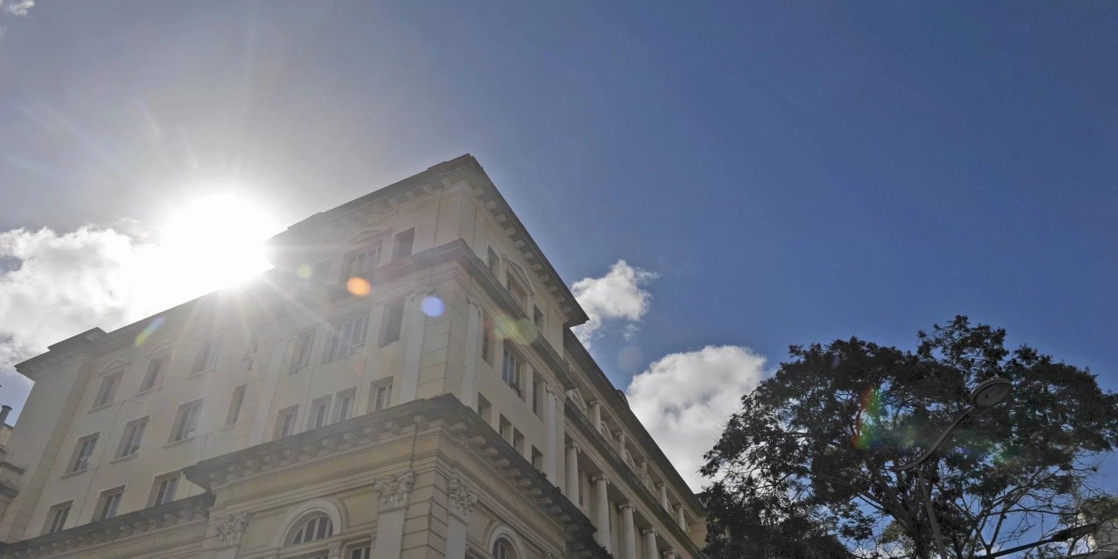 Porto alegre deve ter dia escaldante depois de registrar o maior nível das águas do Guaíba desde 1941 A terça-feira será mais um dia com o predomínio do sol, que [&hellip;]