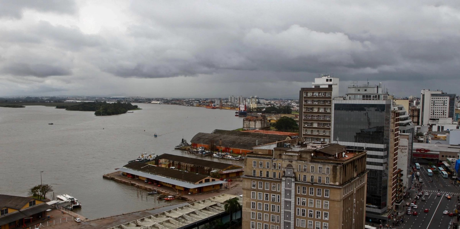 Vários pontos da Metade Norte devem ter chuva e garoa no decorrer do dia O Rio Grande do Sul seguirá com instabilidade nesta terça-feira. Apesar de alguns períodos de sol [&hellip;]