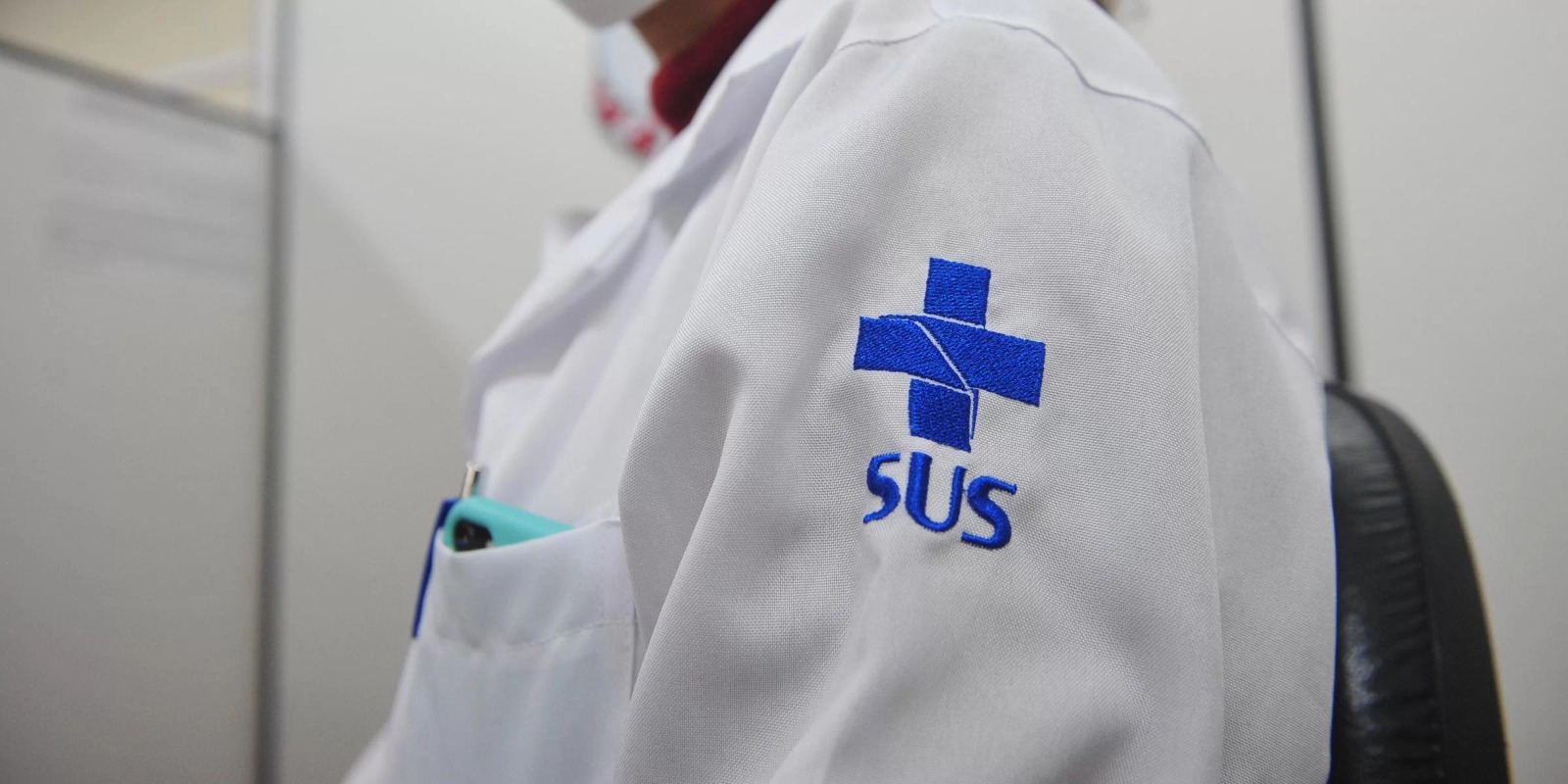 Um projeto que inclui a&nbsp;vacina&nbsp;contra a doença herpes-zoster no calendário nacional de imunização do&nbsp;Sistema Único de Saúde&nbsp;(SUS) tramita na Câmara dos Deputados desde setembro de 2022. Atualmente, a vacina só [&hellip;]