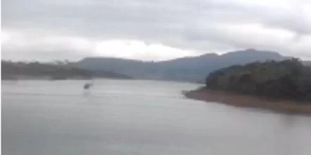 Um helicóptero caiu na manhã desta terça-feira no Lago de Furnas, na cidade mineira de Capitólio, que fica a 276 quilômetros de Belo Horizonte. Segundo informações&nbsp;do site R7, o Corpo [&hellip;]