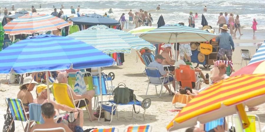 No Litoral, tempo segue ameno, com máximas de 25ºC O sol predominará no Rio Grande do Sul nesta sexta-feira com tempo aberto na maioria das regiões do Estado. No Leste [&hellip;]