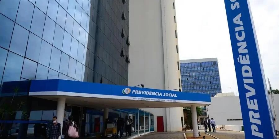 Segurados que ganham acima de um salário mínimo terão correção de 3,7%, e os que recebem o piso, 6,9% Aposentados, pensionistas e beneficiários do INSS (Instituto Nacional do Seguro Social) [&hellip;]