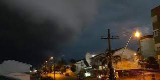 A segunda-feira começou com calor e sensação de abafamento no Rio Grande do Sul. Nas primeiras horas da manhã, os termômetros de Porto Alegre já marcavam 30º. De acordo com [&hellip;]