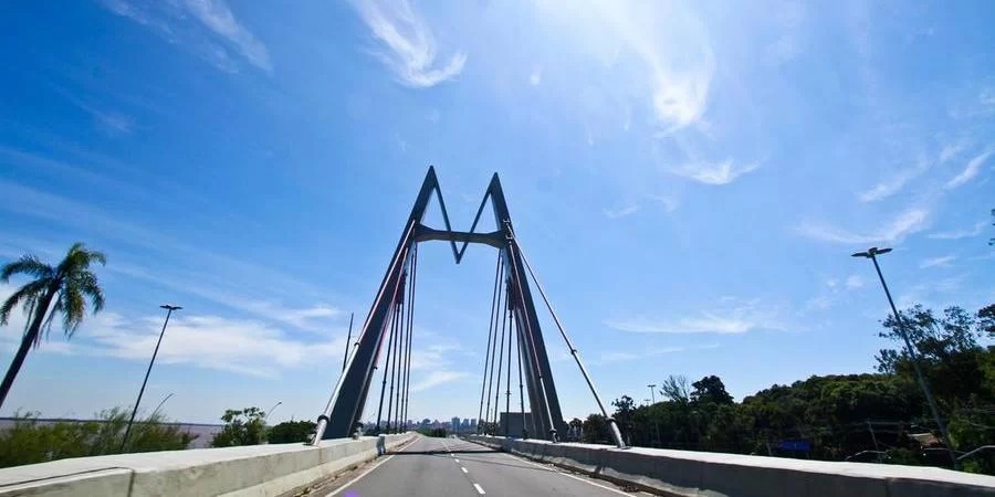 O tempo firme predomina no Rio Grande do Sul nesta terça-feira e o sol vai aparecer com nuvens em todo o estado. Algumas áreas devem ter momentos de maior nebulosidade, [&hellip;]