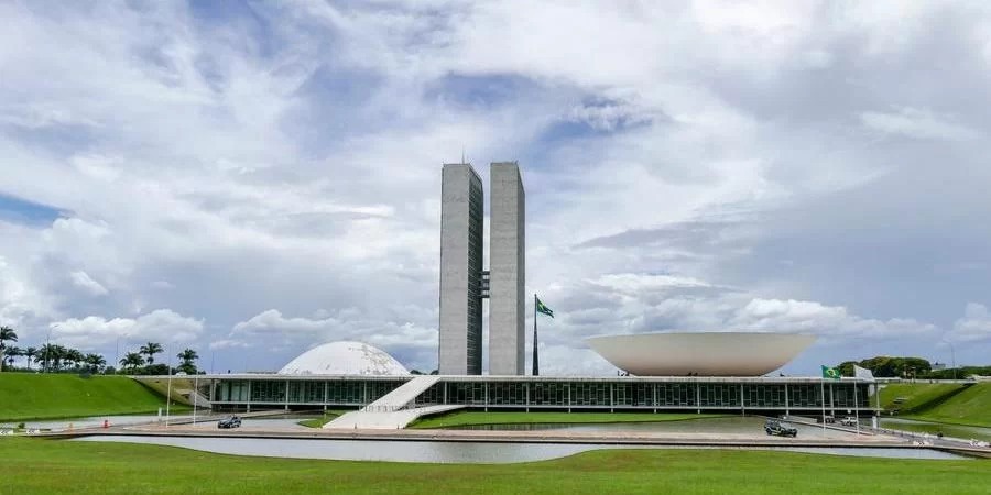 Um&nbsp;projeto de lei&nbsp;que aumenta o prazo máximo para a internação de jovens apreendidos em flagrante para 90 dias está em tramitação na Câmara dos Deputados. A proposta também prevê a [&hellip;]