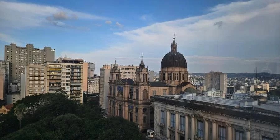 Temperatura será agradável durante o dia em grande parte do Estado A semana vai começar com sol, nuvens e chuva no Rio Grande do Sul nesta segunda-feira, quando o centro [&hellip;]