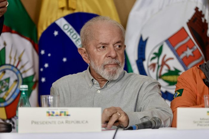 O presidente Luiz Inácio Lula da Silva&nbsp;vetou a ideia de o governo federal investir recursos da União para a construção de moradias provisórias&nbsp;aos cidadãos gaúchos diante da&nbsp;enchente que atingiu a [&hellip;]