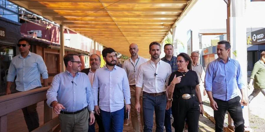 Governo do Estado deverá investir R$ 6 milhões na recuperação do Parque de Exposições Assis Brasil Em visita ao Parque de Exposições Assis Brasil, em Esteio, na manhã desta sexta-feira, [&hellip;]