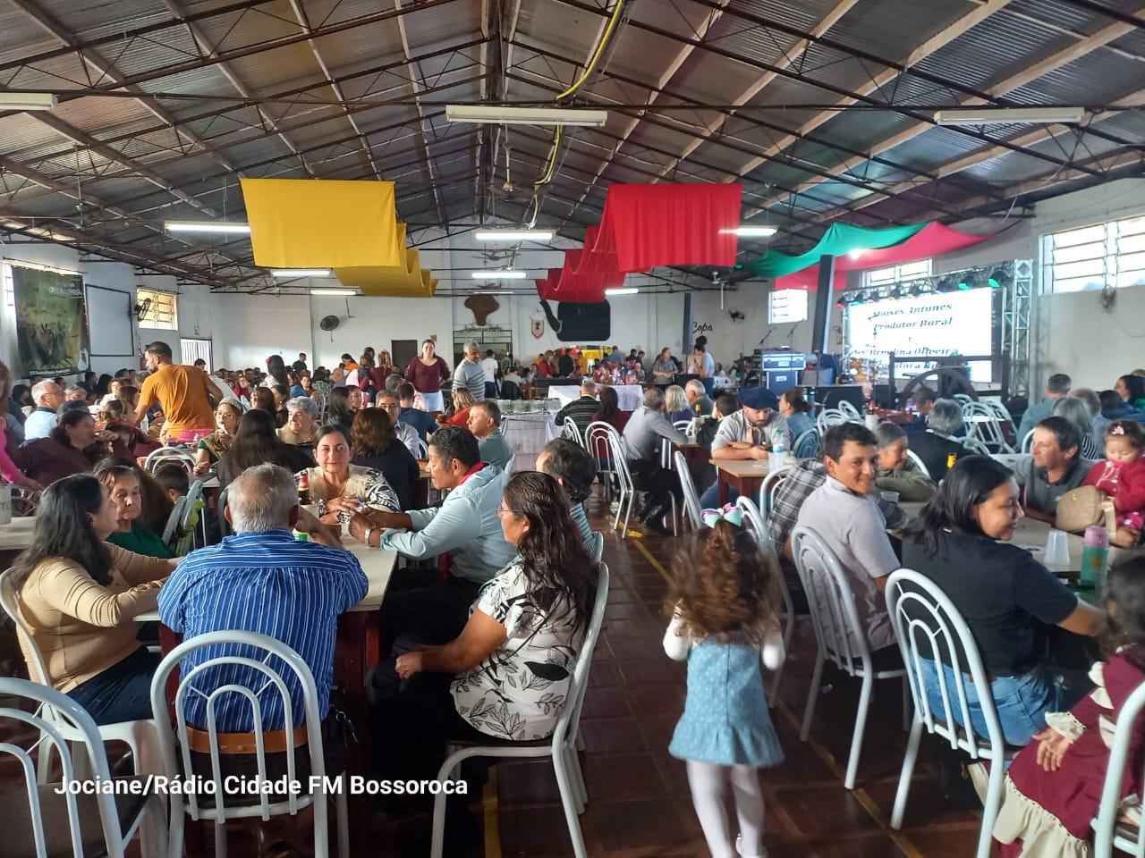 Acontece neste domingo (2) no CTG Sinuelo das Missões um almoço com bingo beneficentes em prol dos Bossoroquenses que foram atingidos pelas enchentes no Rio Grande do Sul. Os ingressos [&hellip;]