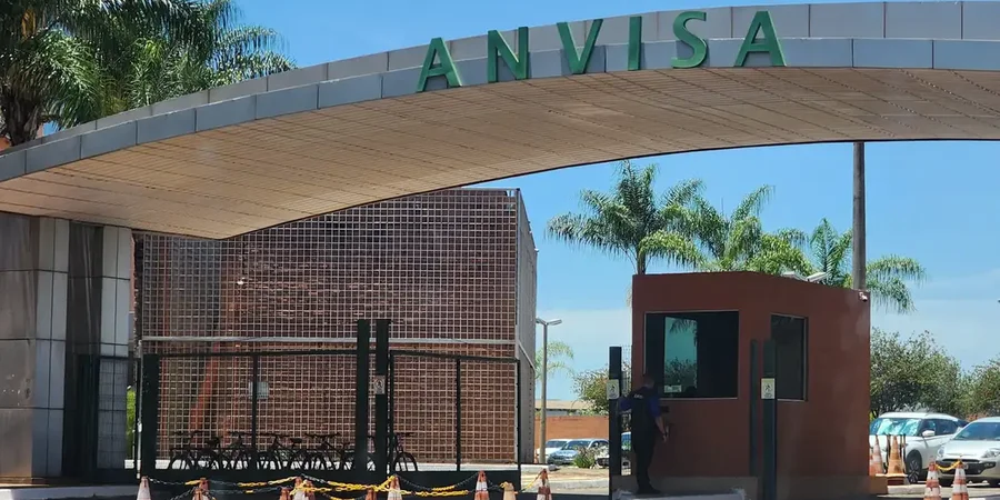 Determinação também vale para venda da substância. A&nbsp;Agência Nacional de Vigilância Sanitária (Anvisa)&nbsp;publicou nesta terça-feira uma resolução que proíbe a importação, fabricação, manipulação, comercialização, propaganda e uso de&nbsp;produtos à base [&hellip;]