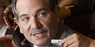 A justiça argentina condenou nesta terça-feira o ex-governador da província de Tucumán (norte) José Alperovich a 16 anos de prisão por estuprar sua sobrinha e então secretária. Alperovich foi preso [&hellip;]