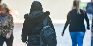 Duas massas de ar frio vão atingir o&nbsp;Rio Grande do Sul&nbsp;nesta semana, com maior intensidade nesta segunda-feira, que marca o início de um período mais&nbsp;prolongado de frio. A madrugada será [&hellip;]