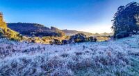 Grande parte do território gaúcho terá mínimas abaixo de 5ºC, e algumas cidades devem registrar temperaturas negativas O começo desta terça-feira, 13, será muito frio no&nbsp;Rio Grande do Sul, com [&hellip;]