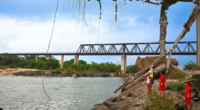 Bombeiros seguem em busca dos demais desaparecidos Parte da ponte de 533 metros sobre o Rio Tocantins desabou no domingo | Foto: Governo do Maranhão / Divulgação CP A Polícia Militar do […]
