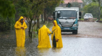 Santa Maria registrou destelhamentos e alagamentos em 15 bairros O temporal que atingiu o Rio Grande do Sul desde essa quarta-feira já provocou estragos em 16 municípios, segundo dados da Defesa […]