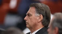 O ex-presidente Jair Bolsonaro (PL) foi alvo de mandados da Policia Federal (PF) na manhã desta sexta-feira, 18. Segundo apurou o Estadão, o ex-presidente também foi submetido a ‘medidas restritivas’, autorizadas pelo […]