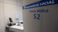 O Rio Grande do Sul tem 68,6 mil pessoas à espera de perícia do INSS. Deste total, 45,2 mil buscam a obtenção de Benefício por Incapacidade Temporária (o antigo auxílio-doença) ou Benefício de Prestação Continuada (BPC), concedido […]