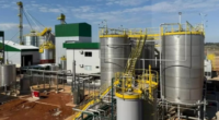 Unidade entra em operação nesta segunda (12) com capacidade de produção inicial de 43 mil litros do biocombustível por dia Pioneira em todo Brasil a ser autorizada para produzir etanol [&hellip;]