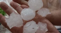Os&nbsp;gaúchos devem ficar atentos ao risco de temporais com ventos fortes, chuva intensa e queda de granizo neste fim de semana. Conforme a MetSul Meteorologia, um&nbsp;ciclone atua no Uruguai com [&hellip;]