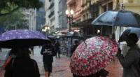 A sexta-feira, 20, começa com instabilidade e chance de chuva em diferentes pontos do&nbsp;Rio Grande do Sul. No decorrer do dia, a instabilidade tende a se concentrar sobre a metade [&hellip;]