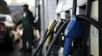 Petrobras estima que impacto real seja de R$ 0,06 por litro O reajuste no&nbsp;preço do diesel,&nbsp;anunciado na sexta-feira (13) pela Petrobras, entrou em vigor neste sábado (14). Nas refinarias, o [&hellip;]