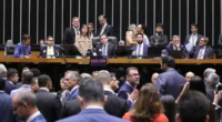 Projeto “Antes que Aconteça” cria rede de proteção com monitoramento, acolhimento, educação e reeducação de agressores A Câmara dos Deputados aprovou, nesta terça-feira (17), o Projeto de Lei 6674/25, que [&hellip;]