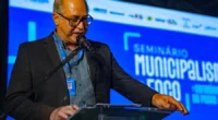 O impacto das&nbsp;mudanças climáticas&nbsp;no agronegócio foi a temática que abriu o Seminário Municipalismo em Foco, realizado realizado pela&nbsp;Famurs, em&nbsp;Imbé, nesta quarta-feira. O painel, conduzido pela Emater/RS-Ascar e Secretaria de Desenvolvimento [&hellip;]