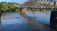 Em Alegrete chega a 22 o número de pessoas fora de casa Alegrete,&nbsp;na&nbsp;Fronteira Oeste, segue com os olhos voltado ao&nbsp;rio Ibirapuitã. Desde a chuva que atingiu o Estado na última [&hellip;]