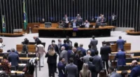 Violência virtual cometida com uso da IA ganha nova definição; texto será enviado ao Senado A Câmara dos Deputados aprovou nesta terça-feira, 19, o&nbsp;Projeto de Lei 3066/25, que eleva as [&hellip;]