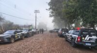 Uma grande ofensiva da Polícia Civil contra o furto de gado na Fronteira Oeste resultou na prisão de três suspeitos e na apreensão de armas, munições e contrabando. A “Operação [&hellip;]