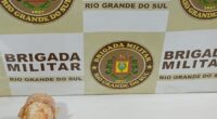 São Luiz Gonzaga/RS – 03 de Agosto de 2026 Na madrugada desta segunda-feira (03), a Força Tática do 14º Batalhão de Polícia Militar (14º BPM) prendeu em flagrante um homem [&hellip;]