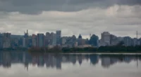 A circulação de umidade associada a um ciclone no Atlântico mantém o sábado (12) com muitas nuvens no Rio Grande do Sul. Segundo a previsão da Metsul Meteorologia, o tempo [&hellip;]